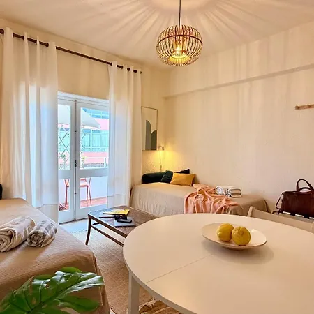 Apartment Refugio Na De Santa Cruz- A Poucos Passos Da Praia, Surf E Restaurantes *