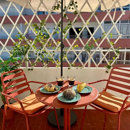 5 Min Da Praia, Wifi Rapido, Workspace, 2Q Apartment