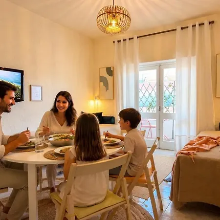Refugio Na Praia De Santa Cruz- A Poucos Passos Da Praia, Surf E Restaurantes Appartamento *