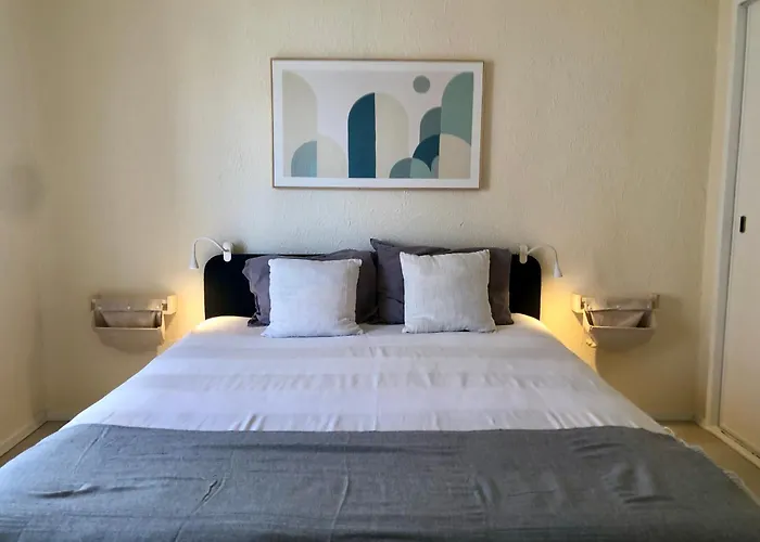 A 400 Metros Da * Santa Cruz (Oeste)